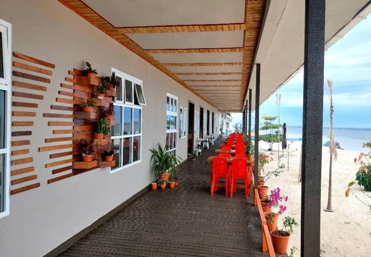 Santiri Island Resort Semporna Exterior foto